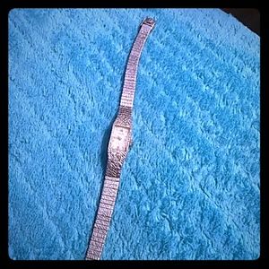 Ladies fashion watch